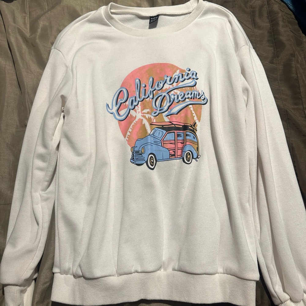 SHEIN White “California Dreams” Casual Sweatshirt